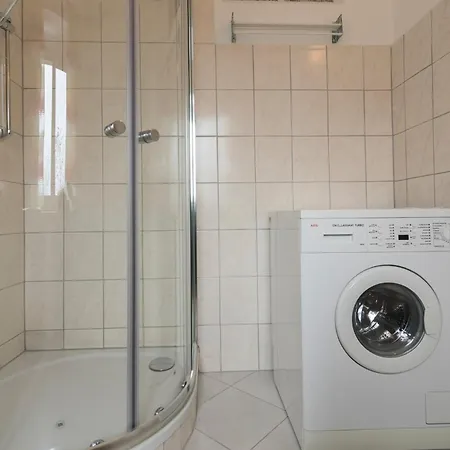 Flataid Elisabethinergasse Apartamento